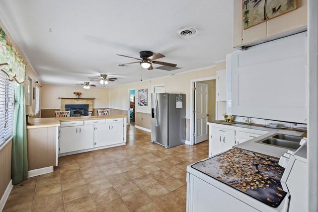 1416 Litzler Drive, Manning, SC 29102