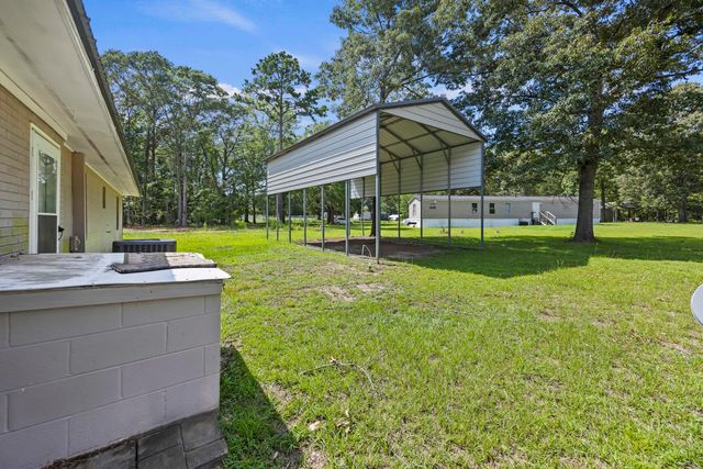 1416 Litzler Drive, Manning, SC 29102