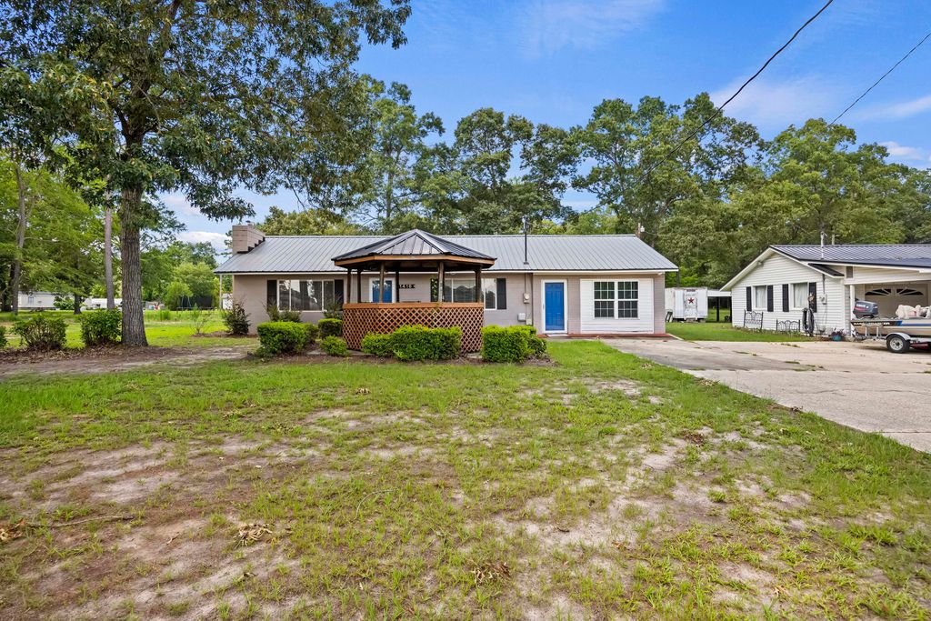 1416 Litzler Drive, Manning, SC 29102