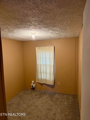 230 Company Circle, Helenwood, TN 37755