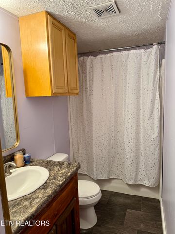 230 Company Circle, Helenwood, TN 37755