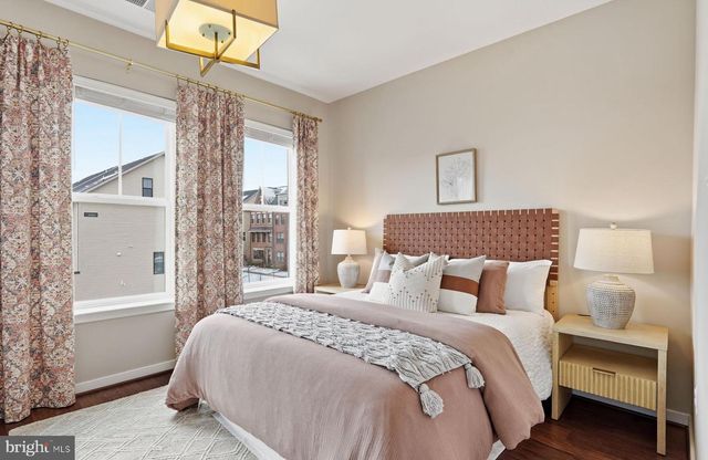 23000 LAVALLETTE SQ, Brambleton, VA 20148