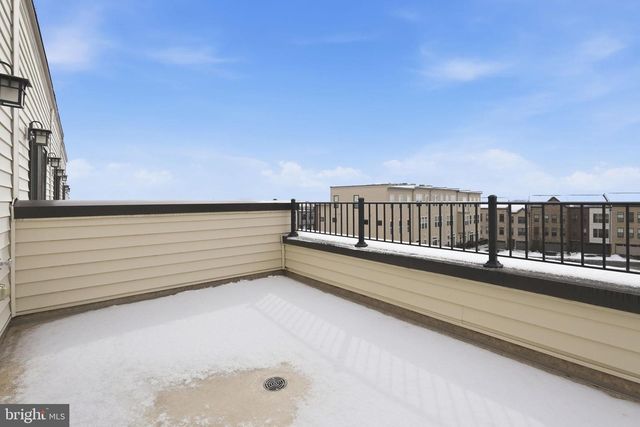 23000 LAVALLETTE SQ, Brambleton, VA 20148