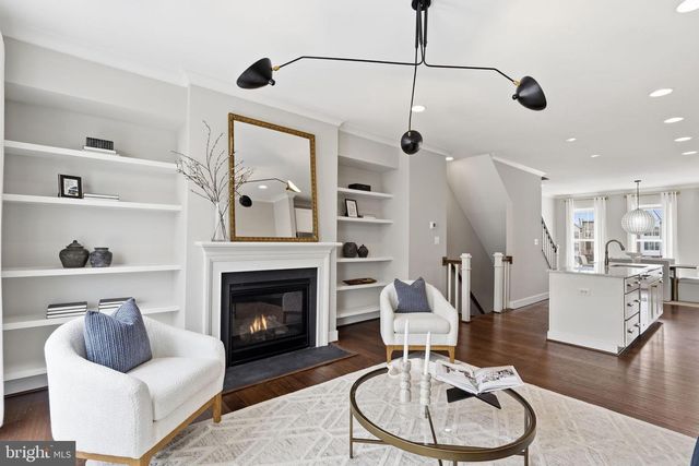 23000 LAVALLETTE SQ, Brambleton, VA 20148