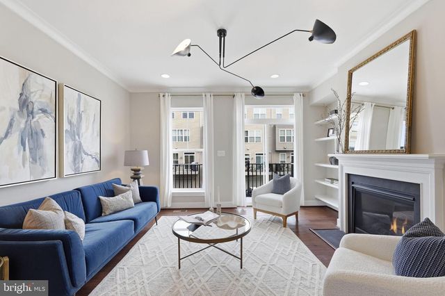 23000 LAVALLETTE SQ, Brambleton, VA 20148