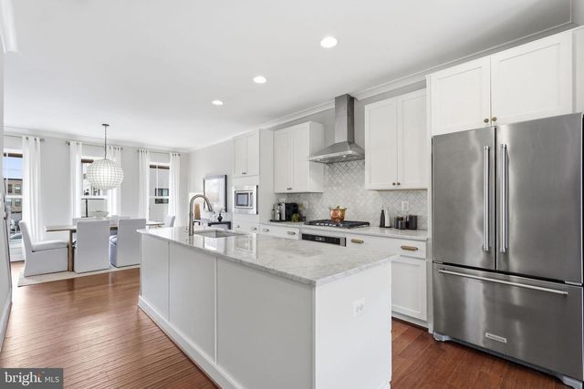 23000 LAVALLETTE SQ, Brambleton, VA 20148