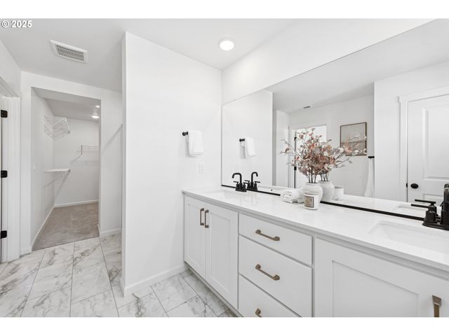 1606 Ne 181st Ave, Vancouver, WA 98684