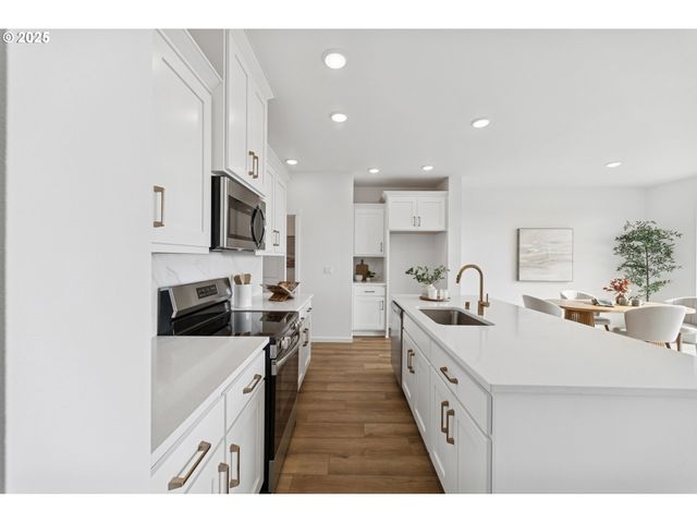 1606 Ne 181st Ave, Vancouver, WA 98684