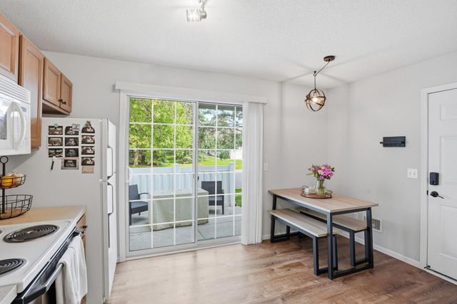 13229 Bush Lane, Eden Prairie, MN 55347