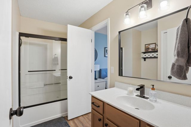 13229 Bush Lane, Eden Prairie, MN 55347