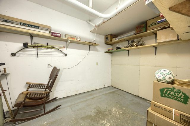 13645 E Evans Creek Road, Rogue River, OR 97537