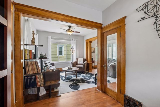 1262 Charles Avenue, Saint Paul, MN 55104
