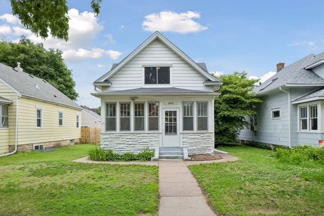1262 Charles Avenue, Saint Paul, MN 55104