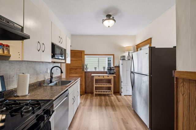 1262 Charles Avenue, Saint Paul, MN 55104