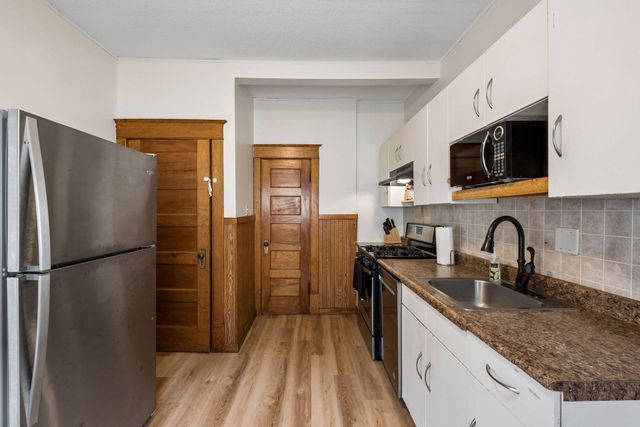 1262 Charles Avenue, Saint Paul, MN 55104