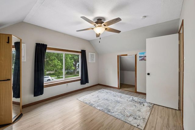 1262 Charles Avenue, Saint Paul, MN 55104