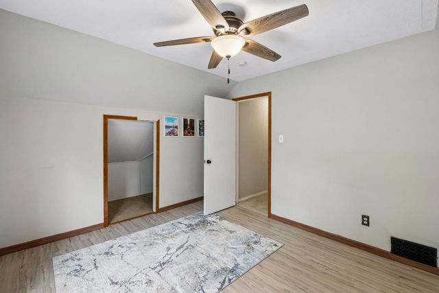 1262 Charles Avenue, Saint Paul, MN 55104