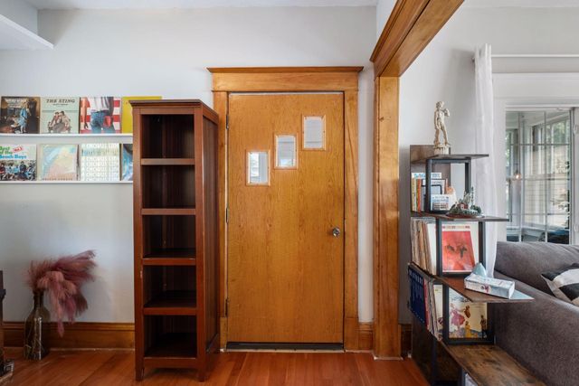 1262 Charles Avenue, Saint Paul, MN 55104