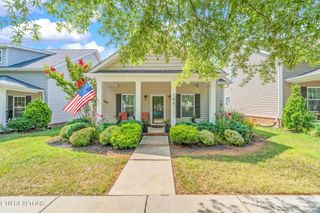 105 Fortenberry St, Oak Ridge, TN 37830
