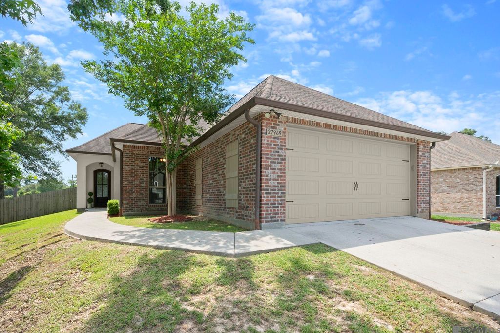 27969 Great Eagle Ave, Walker, LA 70785