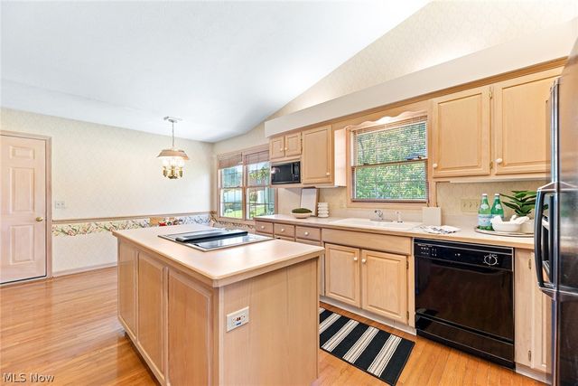 3740 Greenock Drive, Green, OH 44685