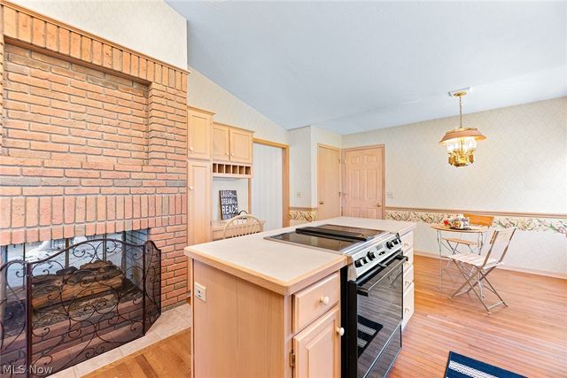 3740 Greenock Drive, Green, OH 44685