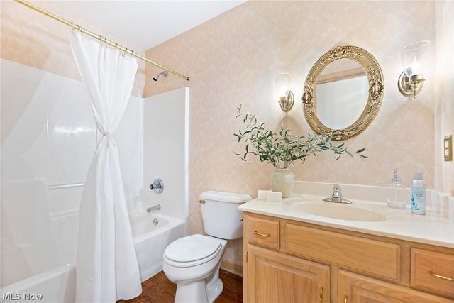 3740 Greenock Drive, Green, OH 44685