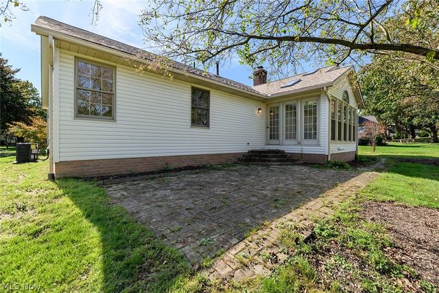 3740 Greenock Drive, Green, OH 44685