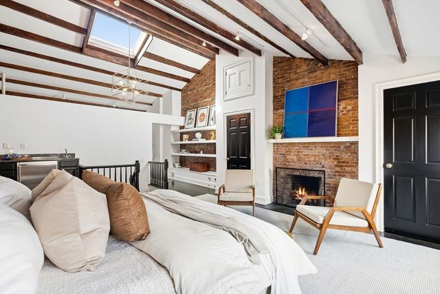 22 Joy St, Boston, MA 02114