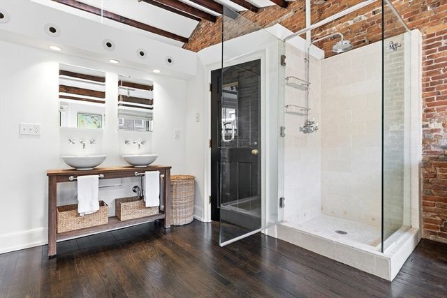 22 Joy St, Boston, MA 02114