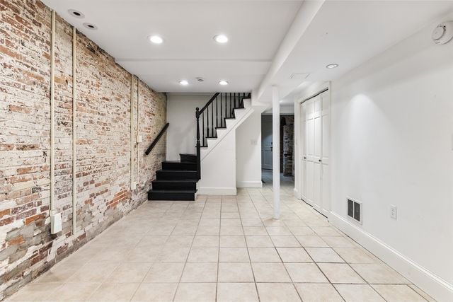 22 Joy St, Boston, MA 02114