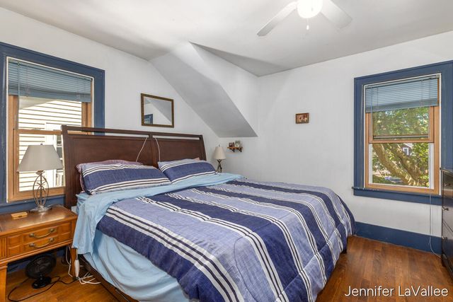 17 Burr Oak Street Ne, City Of Grand Rapids, MI 49505
