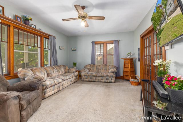 17 Burr Oak Street Ne, City Of Grand Rapids, MI 49505
