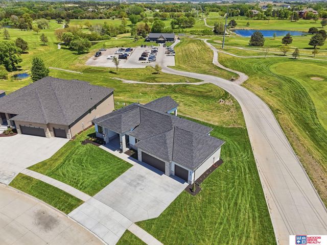 4940 S 89th Street, Lincoln, NE 68526