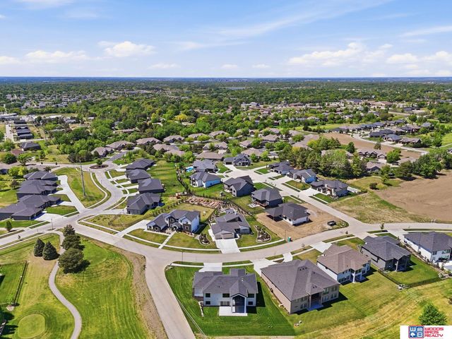 4940 S 89th Street, Lincoln, NE 68526