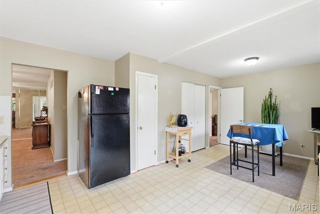 10387 Forest Brook Lane F, St Louis, MO 63146