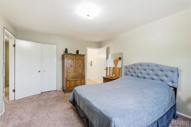 10387 Forest Brook Lane F, St Louis, MO 63146