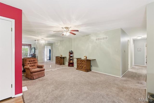 10387 Forest Brook Lane F, St Louis, MO 63146