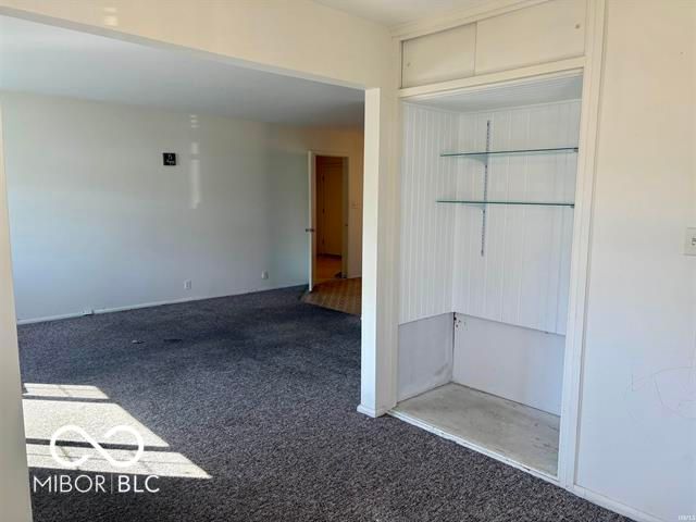 2704 W Brookfield Drive, Muncie, IN 47302