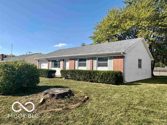 2704 W Brookfield Drive, Muncie, IN 47302