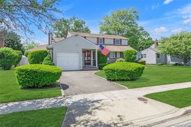 386 Harrison Avenue, Massapequa, NY 11758