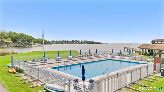 20 Harbour Village A, Branford, CT 06405