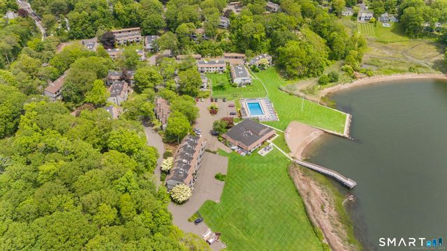 20 Harbour Village A, Branford, CT 06405