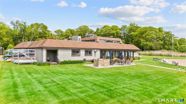 20 Harbour Village A, Branford, CT 06405