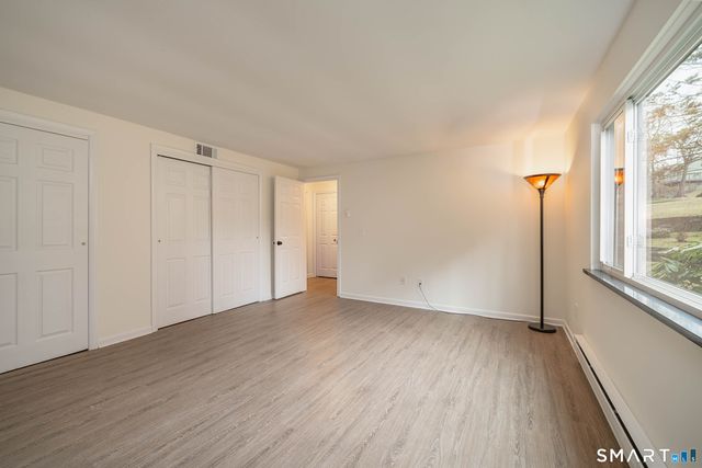 20 Harbour Village A, Branford, CT 06405