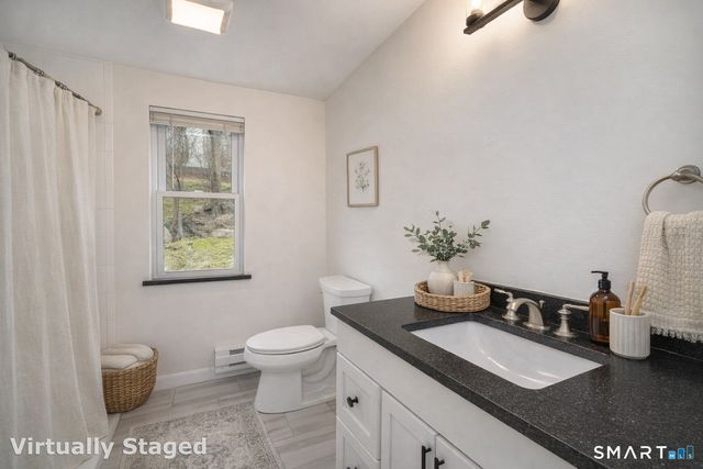 20 Harbour Village A, Branford, CT 06405