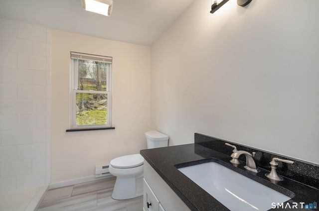 20 Harbour Village A, Branford, CT 06405