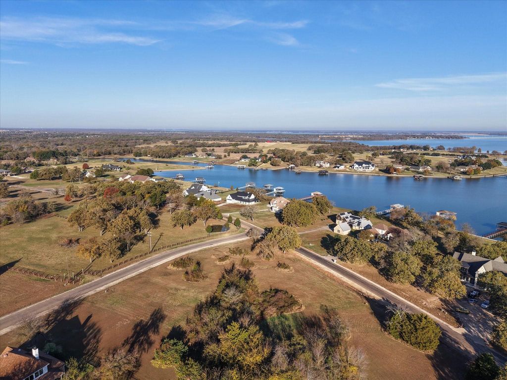 Lot 83 El Barco, Corsicana, TX 75109