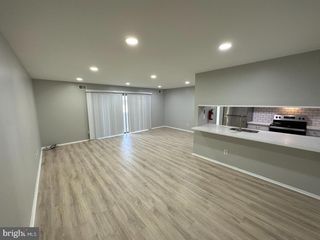 1704 THE WOODS, Cherry Hill, NJ 08003