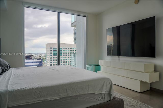 88 SW 7 2112, Miami, FL 33130